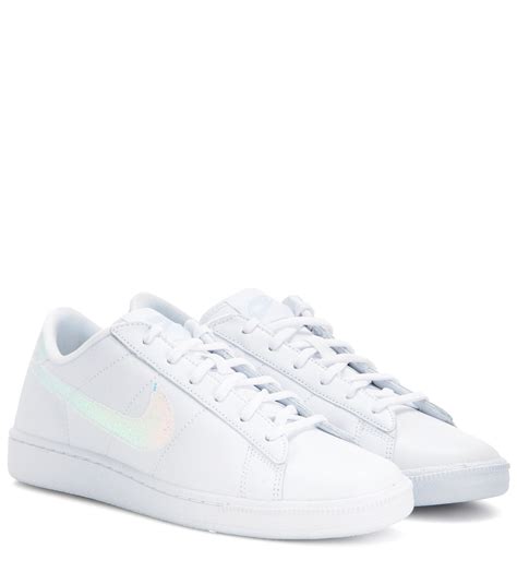 nike shoes weiß|Nike white leather sneakers.